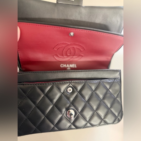 Chic Black Quilted Shoulder Bag with Silver Chain NWOT - Picture 5 of 11